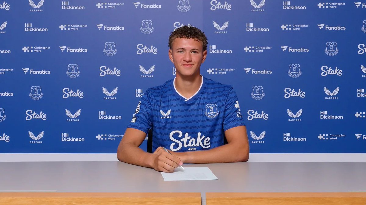 EFCacademy_'s tweet image. 鉁嶏笍Josh van Schoor has signed his first professional contract with Everton signing a 2 year contract until the end of June 2027. Congratulations Josh馃挋