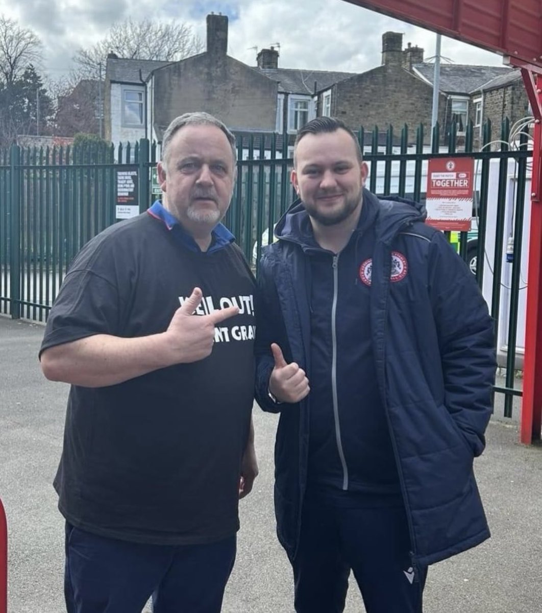 MShacks's tweet image. Power to the people well just me really…… my one man campaign to get peas & gravy at Stanley has worked ✊🏼✊🏼 won’t be there today but have one for me.