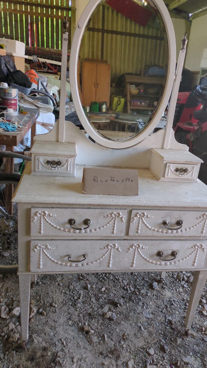 I am planning to restore this childhood dressing table. It is missing part of bottom left drawer handle ( the rings). Can I replace them or do I need to get new handles?