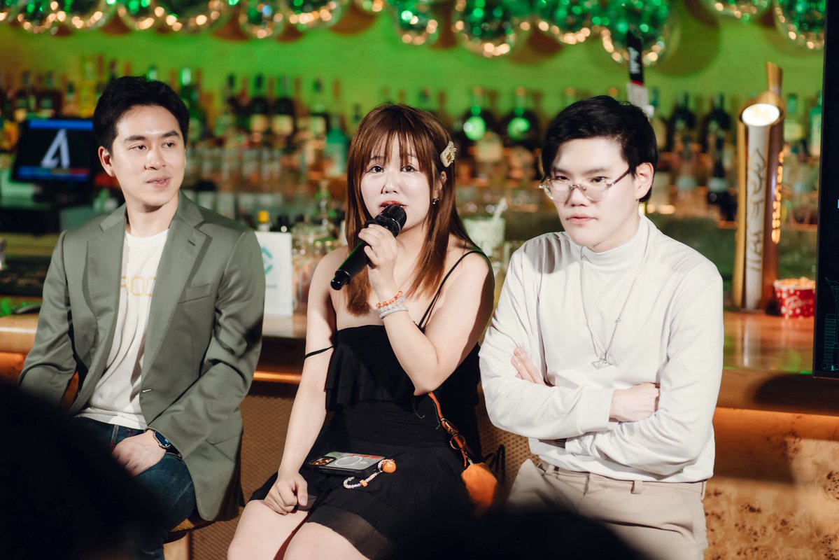Shimal2i_eth's tweet image. Congratulations on the successful launch of @KuCoinThailand  💚🇹🇭

This is the  reason why I stay hongkong and leave quickly😂 

Happy to be part if speaker during the  event
Representing @TREX_chain  🦖 ambassador and KOL
With @nutchanon_eth  , @acai_story  , @CryptoKao96 

I am…