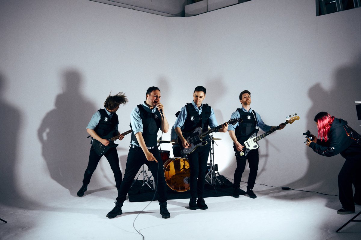 Can't believe it's been a whole week since TIME MISUNDERSTOOD dropped. They grow up so fast!

Have you been streaming its sounds? Have you locked eyes on its video accompaniment? Well, maybe it's time to do so... again!

share.google/En706awk9edikZ…

@justinetrickett 📸