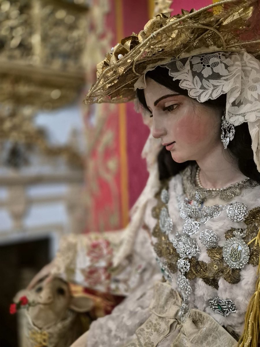 SANTO ROSARIO SABATINO

Un sábado mas a las plantas de nuestra Pastora para ofrecer su Santísimo Rosario en desagravio por todas las ofensas que recibe nuestro Señor.

A las 19,15 h. la Virgen nos espera en San Lorenzo.