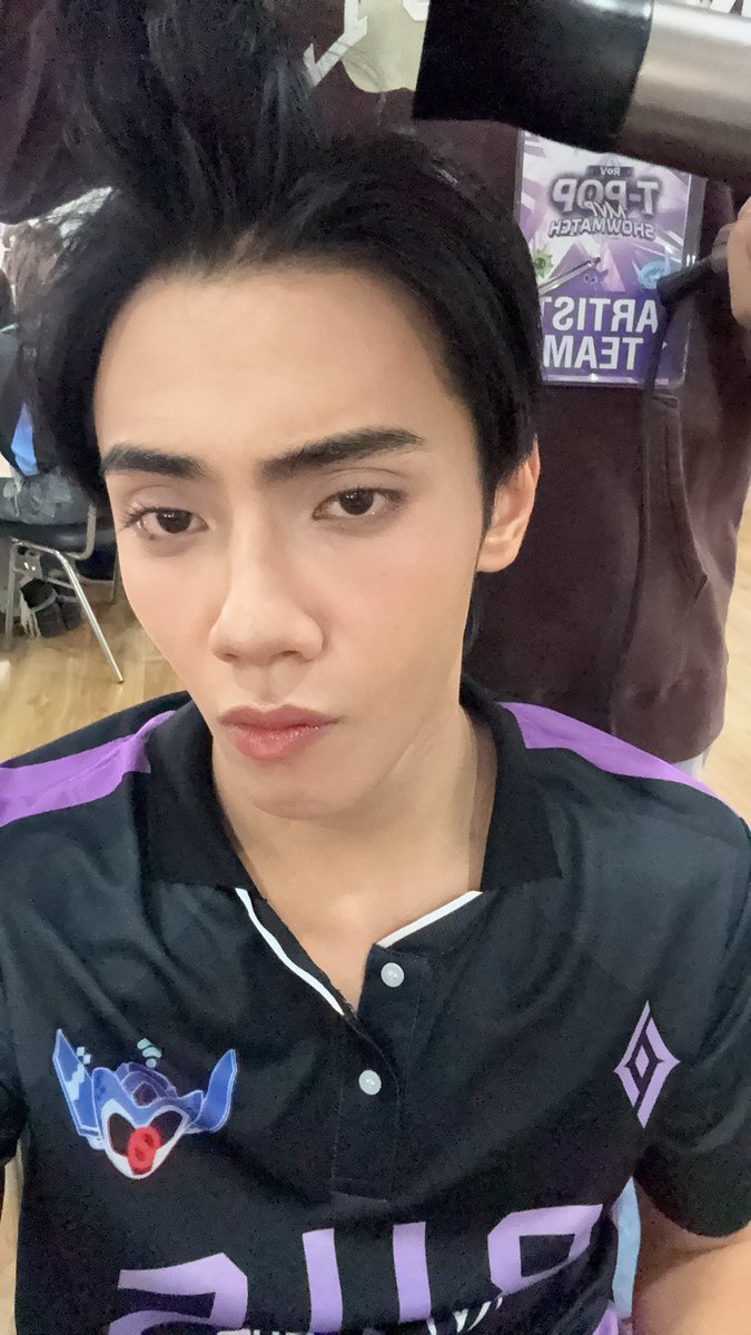 PEEMWASU_'s tweet image. แชมป์แรก ❤️
#PEEMWASU 
#RoVxBUS