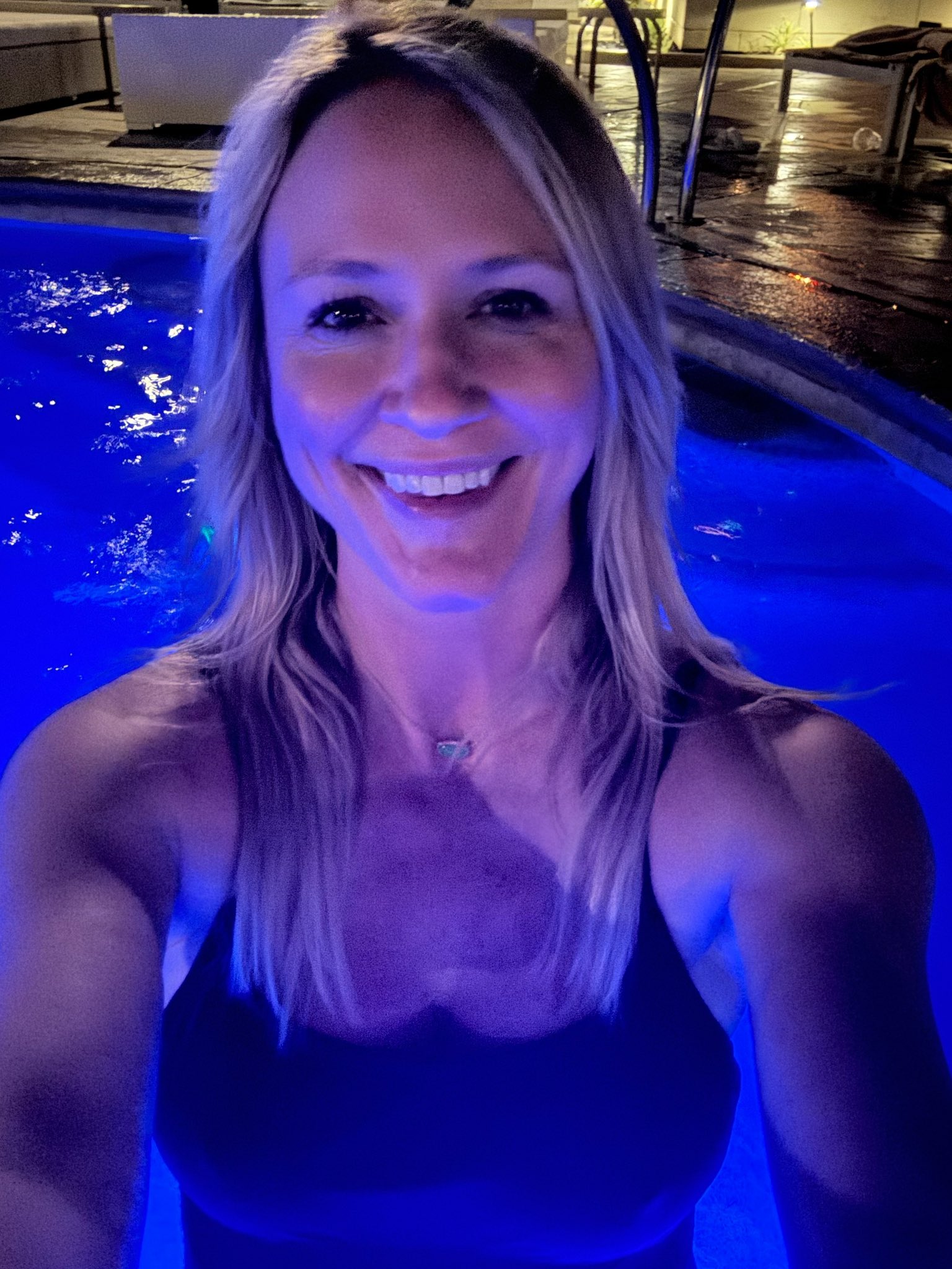Life is .. amazing. Divorce is final, moved into a new house, started a new career, fell in love with the most special man, and my kids are happy and healthy. 2025 is my year ❤️ Debating uploading some FIFA when the new one comes out for fun 🤷🏼‍♀️ https://t.co/9nacGSZGvX