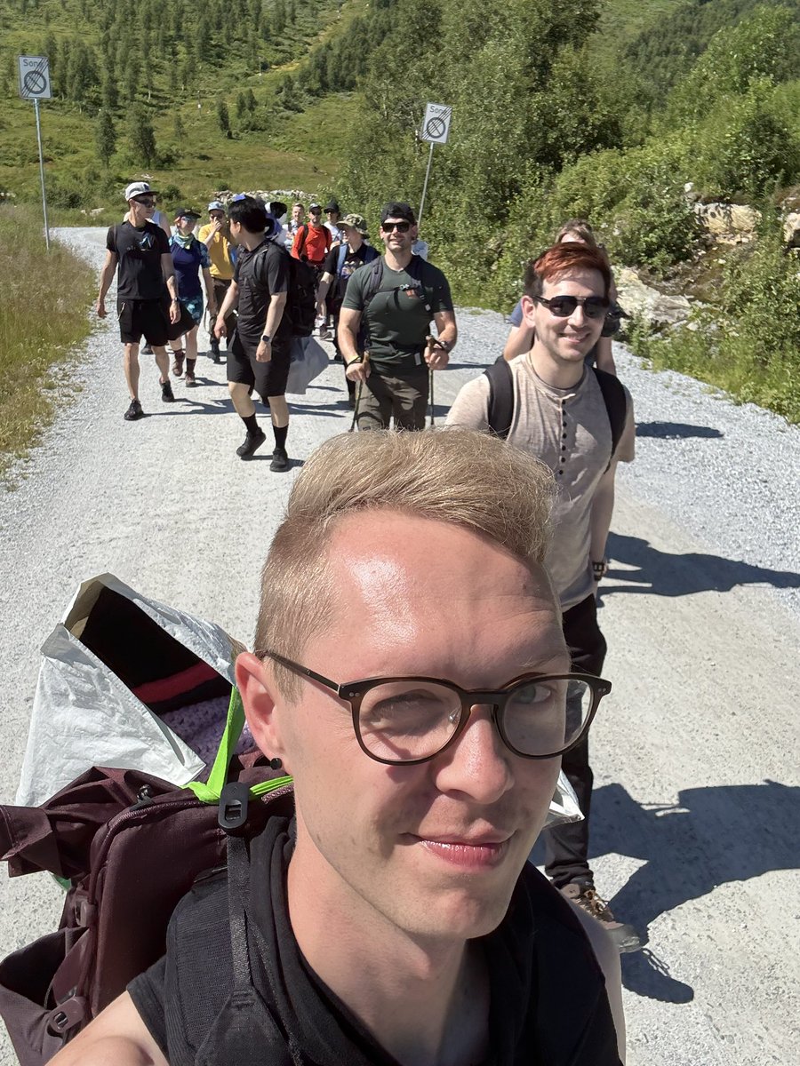 Herding the flock
#Fjordcon hike 1!!