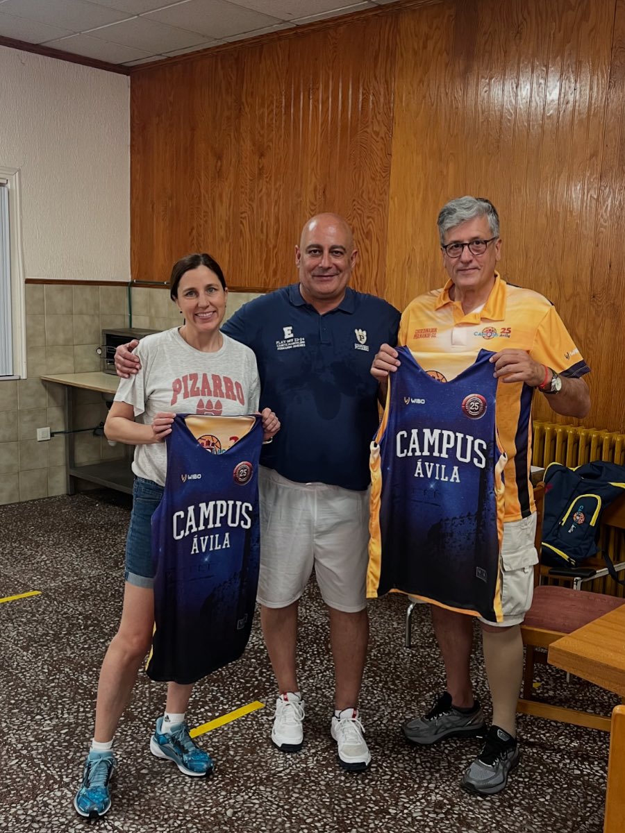 Con motivo del 25 Aniversario de Campus Ávila hemos tenido el honor de recibir la visita de dos personas muy importantes tanto para la historia del campus, desde los primeros en Ocaña, como para <a href="/CB_Pizarro/">C.B. Pizarro Oficial</a>.¡Muchas gracias Nanon y Rocío por la visita en esta edición tan especial!