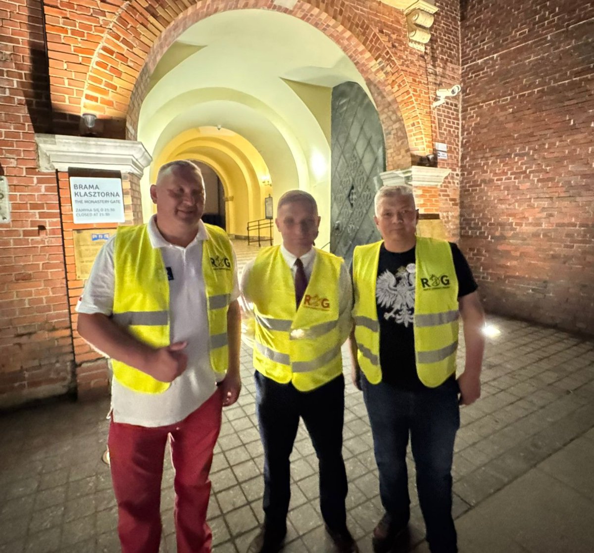 PiotrWronaCzewa's tweet image. Wczoraj podczas Apelu Jasnogórskiego Ks. bp Antoni Długosz poparł i wspomniał @ROGranic. @RBakiewicz
@JacekWronaCBS