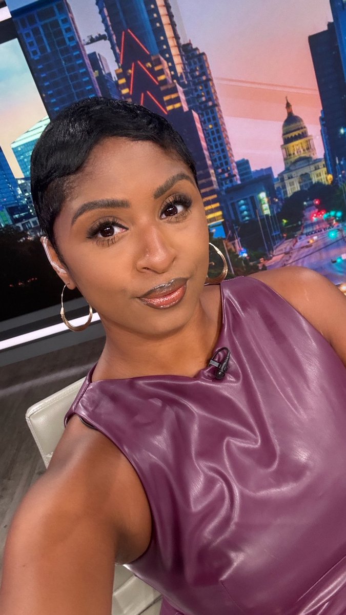Jala__WashTV's tweet image. Back in studio this morning after a long week in the field providing team flood coverage.
My heart is still heavy. Thinking of all families impacted. 🙏🏾❤️🩹