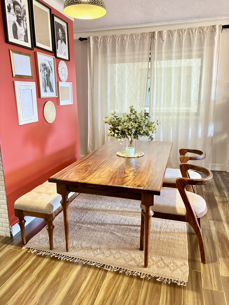 details_ug's tweet image. Ms. says she can’t get her eyes off her dining table.
We love to make these bespoke pieces for our clients and such comments warm our hearts.
Call @madebyiragaba (0781164860) and join our happy community of clients 🥳🥳