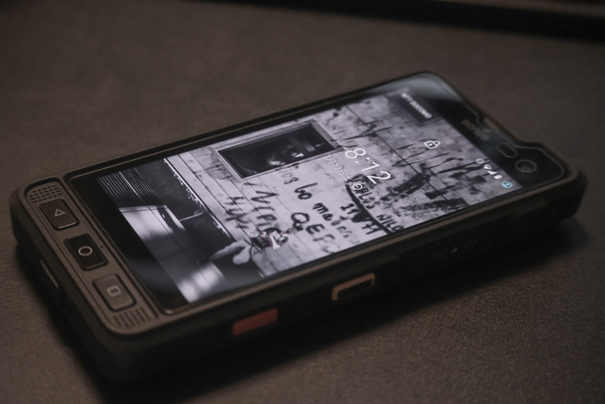 Sonim XP8 海外スマホアメリカ国防総省MIL規格基準クリアしたスマホ Sonim XP8 発表、米軍規格MIL-STD-810G準拠の堅牢な