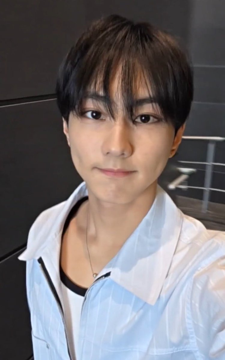 woncattos's tweet image. HOTTIE                                    CUTIE