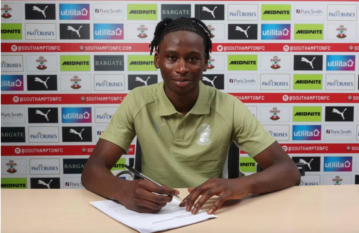 Alie Bittar (@bittar32) on Twitter photo <a href="/SouthamptonFC/">Southampton FC</a> first professional contract for Sutura Kakay
Southampton has confirmed that young Sierra Leoenean midfielder Sutura Kakay has officially joined the club’s Academy U21 on his first professional contract.
Read Me footballsierraleone.net
#PlayersAbroad #FSLNews <a href="/SouthamptonFC/">Southampton FC</a> first professional contract for Sutura Kakay
Southampton has confirmed that young Sierra Leoenean midfielder Sutura Kakay has officially joined the club’s Academy U21 on his first professional contract.
Read Me footballsierraleone.net
#PlayersAbroad #FSLNews