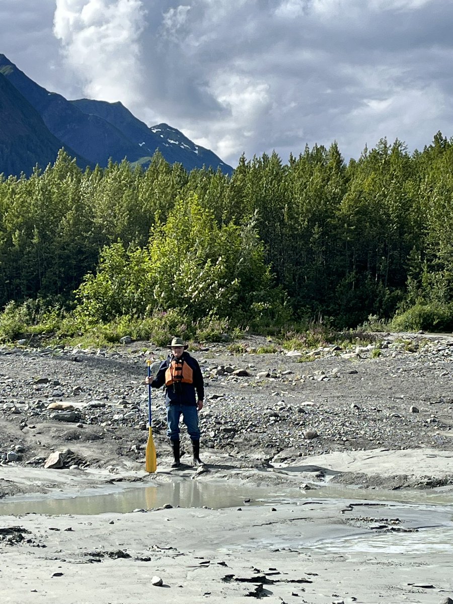 DSweeting's tweet image. Setting out to see some glaciers! Alaska is home to an estimated over 100,000 glaciers — but only about 616 of them are officially named. Especially interested in Glacier Bay.
