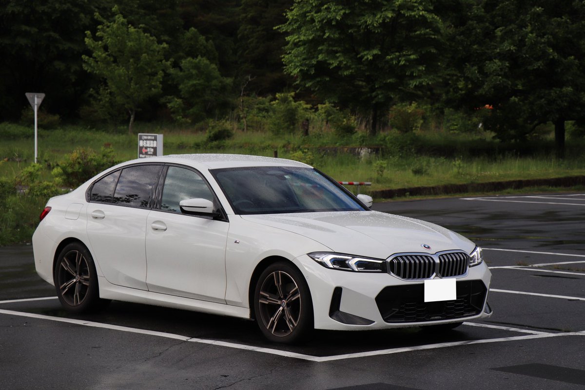 #愛車の右斜め前嫌いな奴いない