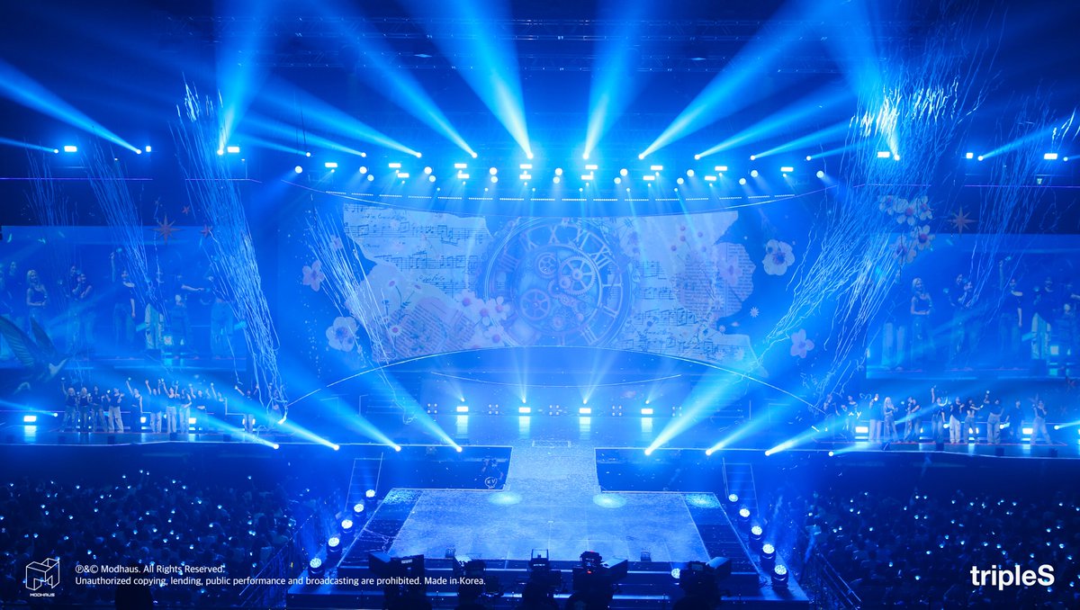 triplescosmos's tweet photo. WAV가 가득 채워준 푸른 빛🩵
우리 맘 속에 파도를 일으켰어

내일도 우리의 색으로 물들어봐요!

#tripleS #트리플에스 #トリプルS #トリプルエス #トエス 
#tripleS_ALive25 https://t.co/ZjmtP9e3Xz