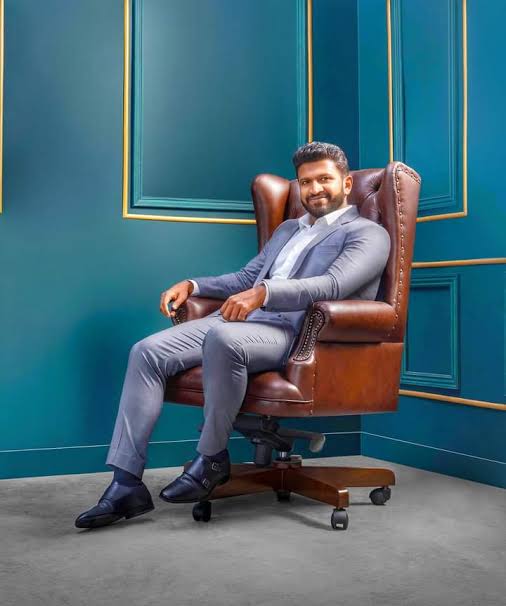chandra88651's tweet photo. EKKA SHOW IN 6 DAYS 🔥🔥

#Ekka #YuvaRajkumar #DrPuneethRajkumar https://t.co/darKVPnuo6