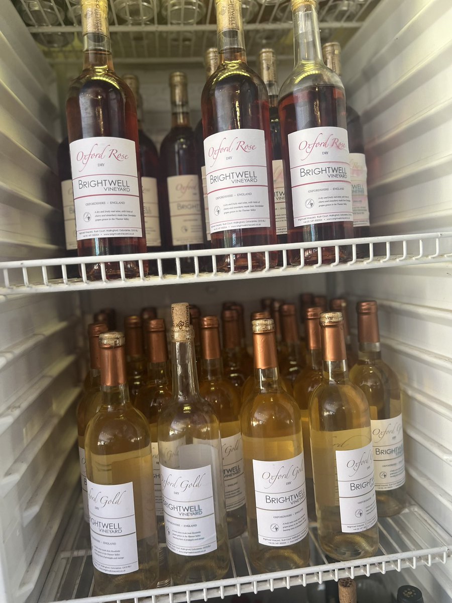 ealingbeerfest's tweet image. Like your wine? We got a fine collection of sparking and still English wines
#ealingbeerfest #wine #winelovers