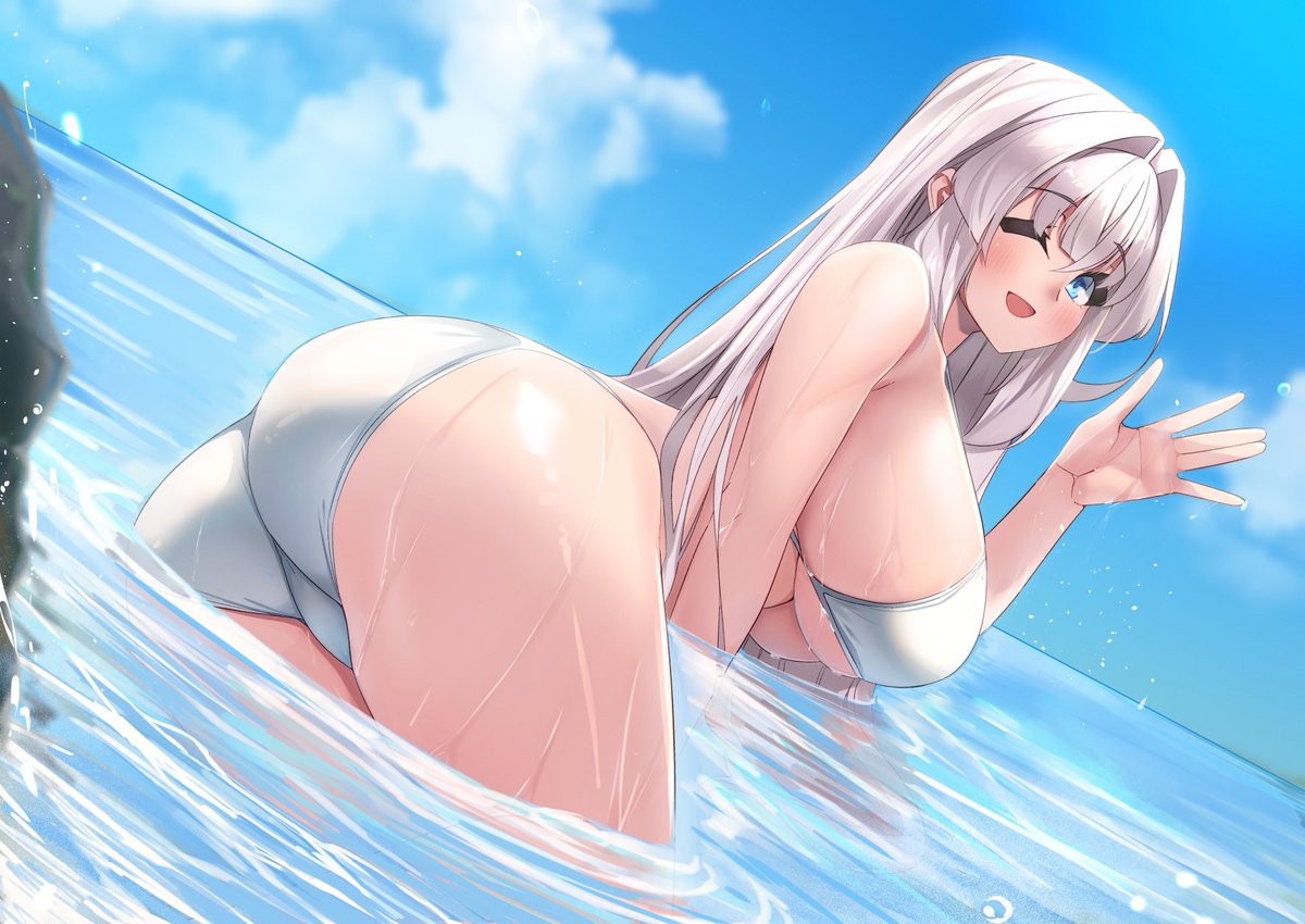 「そんなところで見てないでこっちに来なよ～冷たくて気持ちいいよ～💙」 