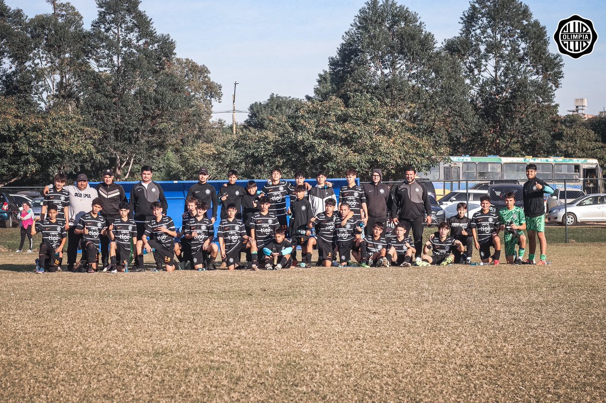 FormativasO's tweet image. #Sub13 💎

💪🏻 ¡GANÓ #𝗢𝗟𝗜𝗠𝗣𝗜𝗔! 🤍🖤🤍

➖️ Luqueño [1-6] #Olimpia. 

#SoyDelOlimpia ⚪️⚫️⚪️
