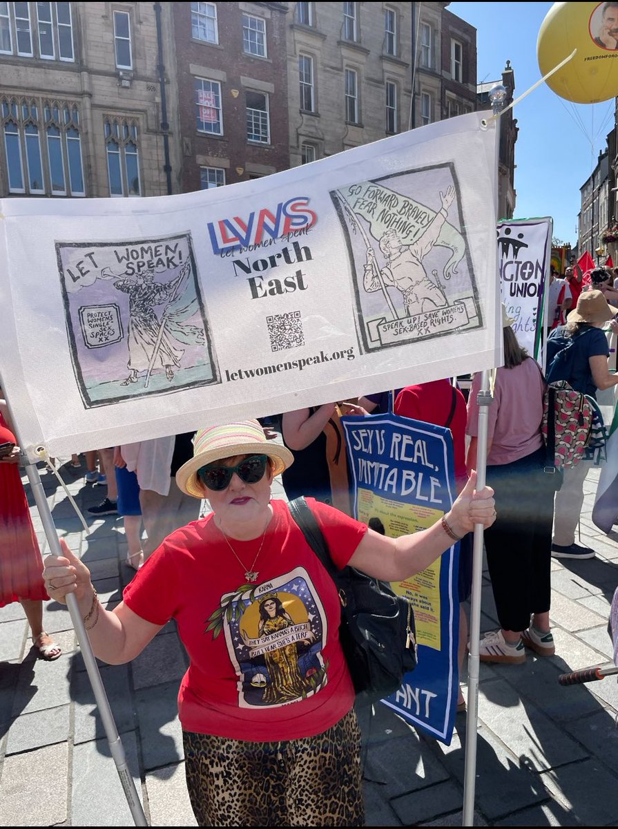 LWSNorthEast's tweet image. #LetWomenSpeak #DurhamMinersGala
@JoannaCockeril2
@ThePosieParker
@StandingforXX
@LWSLocals
#DurhamMinersGala
Photo credit @maw6578