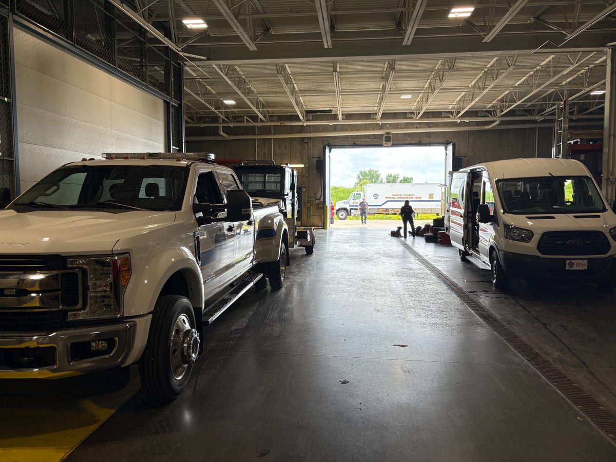 MnDPS_DPS's tweet image. Minnesota Task Force 1 is headed to central Texas to assist after devastating floods. The team of five rescuers and two K-9s is equipped for 24-hour operations in disaster zones with little or no infrastructure. Our thoughts are with all those affected.
