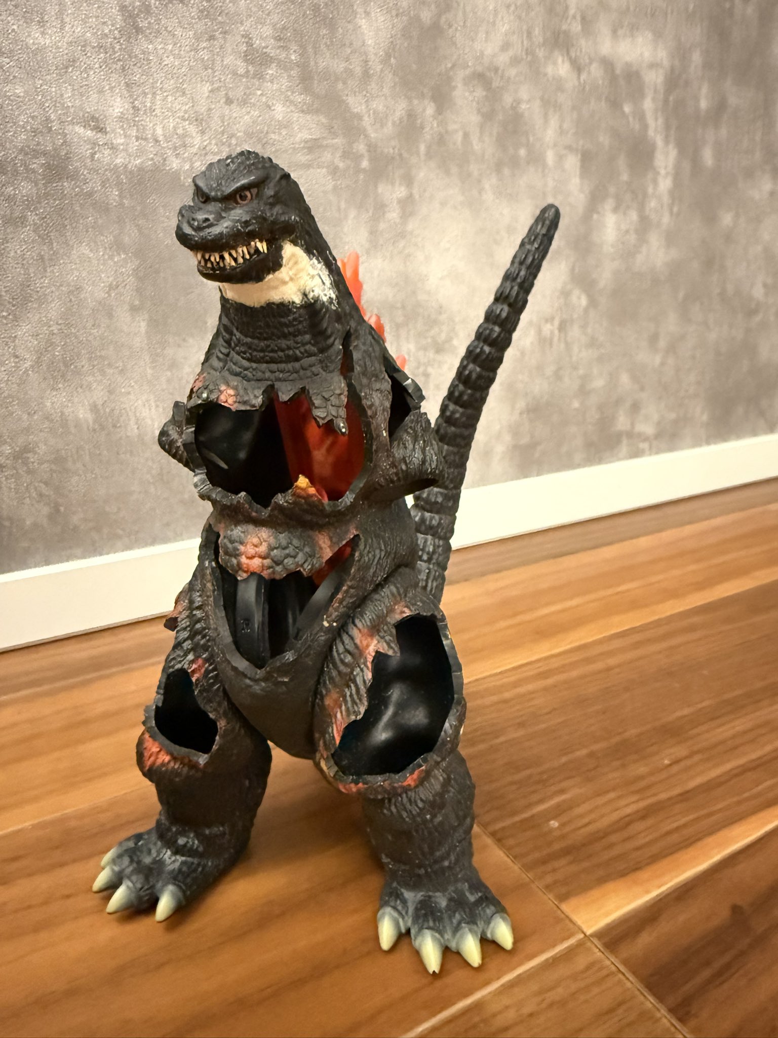 バーニングゴジラ（発光塗装改造品） バーニングゴジラ（塗装、発行 光改造品） - メルカリ