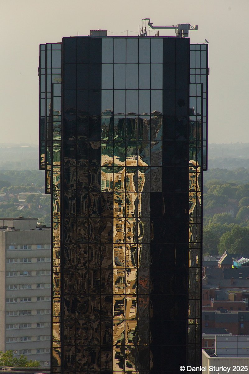 #Birmingham UK, the <a href="/HyattBham/">Hyatt Regency Birmingham Hotel</a> Hotel as seen from the Marco Pierre White restaurant atop <a href="/thecubebham/">The Cube</a> 😀 
#BirminghamWeAre #Architecture #AllShapes #Photography