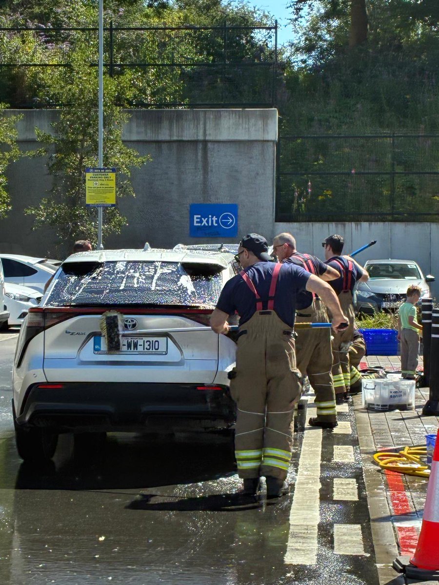 lc_economics's tweet image. Busy all morning down in the Wicklow Tesco car park with the fire service lads playing a blinder and people so generous supporting the Hospice. The lads will be there until 3, so if you’re in the area show your support