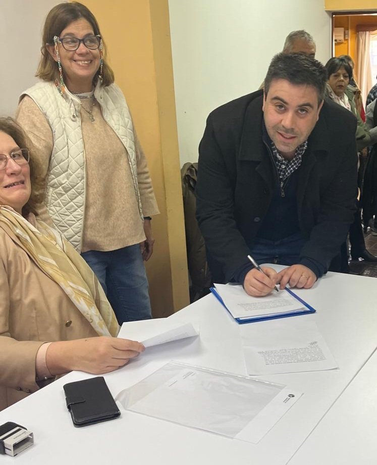 Esta firma representa sueños, mucho pienso, mucho sacrificio y un enorme equipo con esperanza. Por eso, seguiremos caminando juntos para seguir construyendo la ciudad que todos queremos. ¡Gracias por ser parte y estar! <a href="/Municipio_SR/">Municipio San Ramón</a>