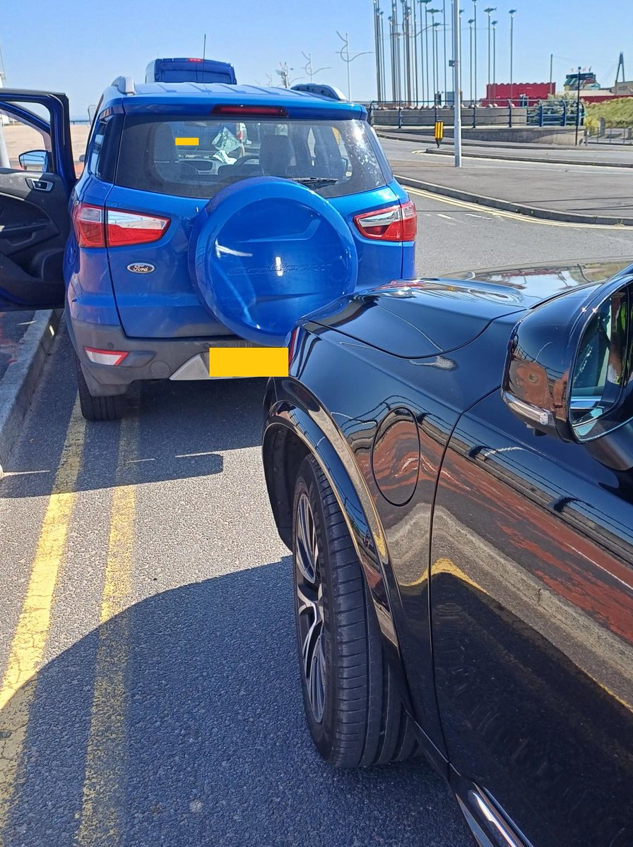 MerPolTraffic's tweet image. Mistaking our patrol for a security guard, following a short conversation the driver of this vehicle unwittingly found themselves under arrest for drug drive, and reported for having no brake lights, no tax and no MOT. The smell of cannabis was rather overwhelming! @DVLAgovuk