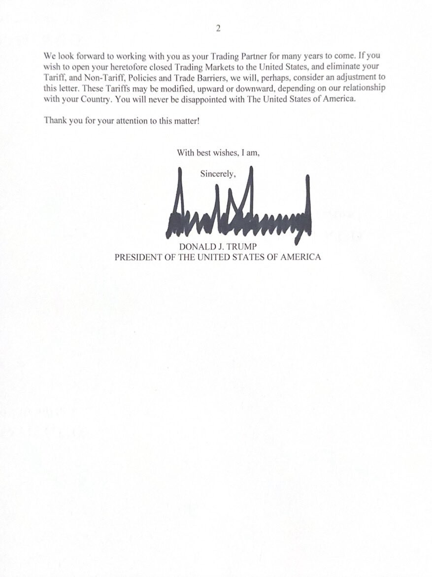 Jean Quatremer (@quatremer) on Twitter photo L’UE a rampé devant <a href="/realDonaldTrump/">Donald J. Trump</a> . Sanction : non pas 10% de tarifs douaniers, mais 30% à partir du 1er août. Et si rétorsions européennes, 30% en plus. Voilà voilà. L’UE a rampé devant <a href="/realDonaldTrump/">Donald J. Trump</a> . Sanction : non pas 10% de tarifs douaniers, mais 30% à partir du 1er août. Et si rétorsions européennes, 30% en plus. Voilà voilà.