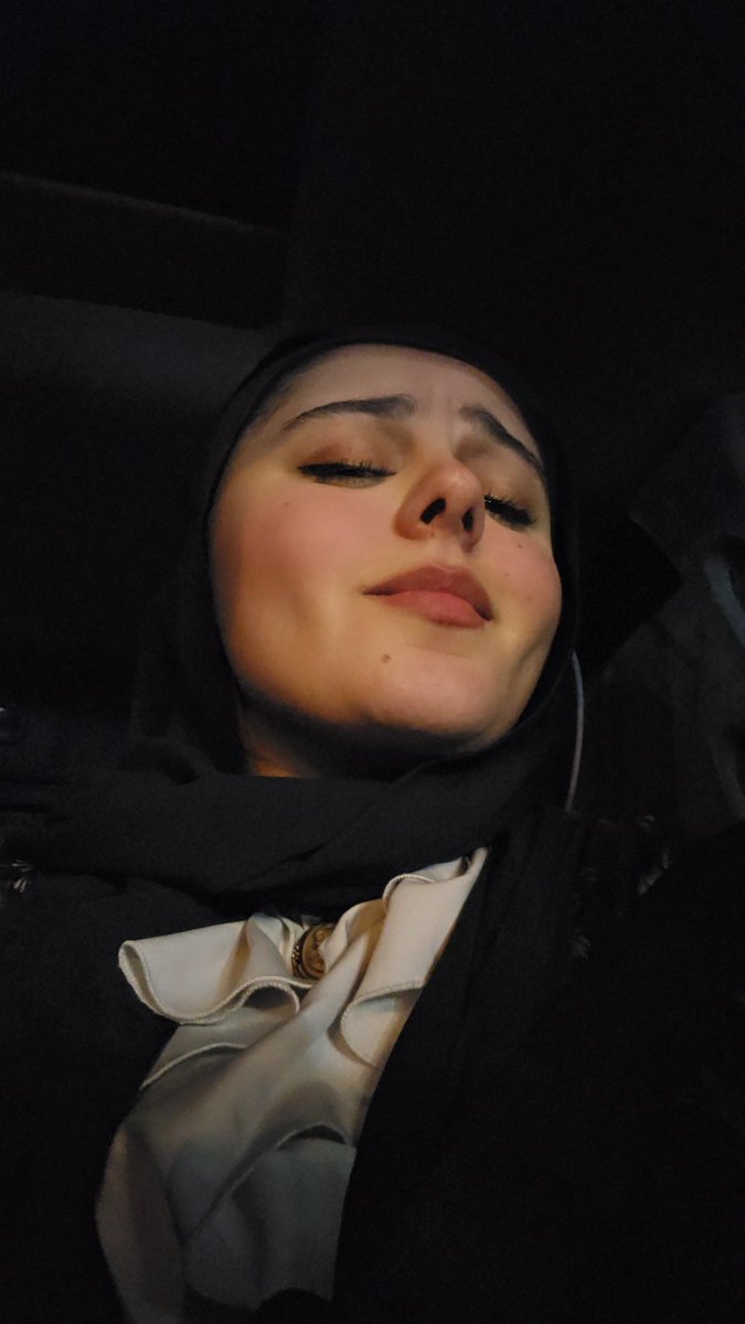 AmineBatool's tweet image. The art            vs.           The artist