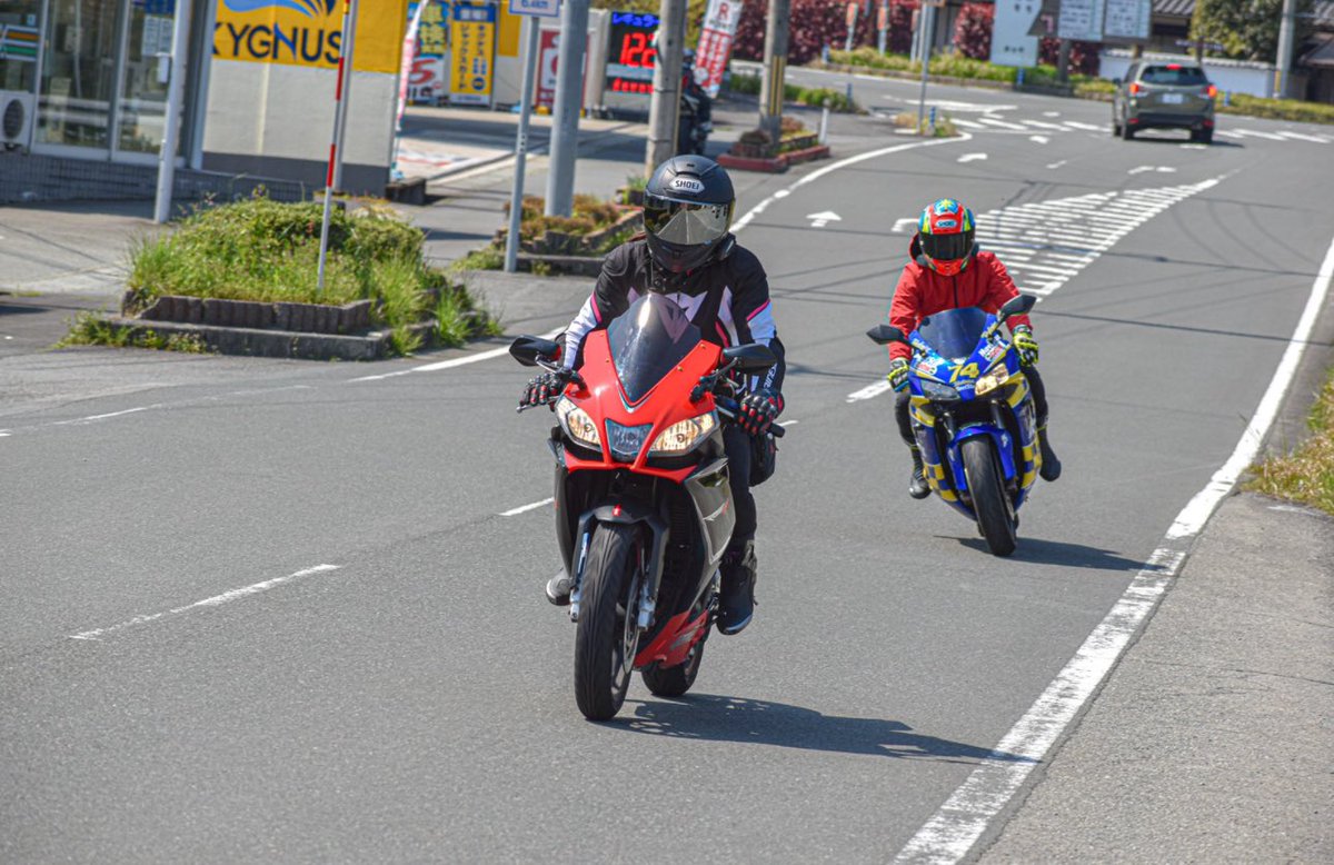 #5年前は何してた

ツーリングライダー！！！
毎週末ツーリングしてた。懐かしい。
サーキットっていうのも知らなかったし、
NSR50もまだ手に入れてないし、知らなかった😮‍💨