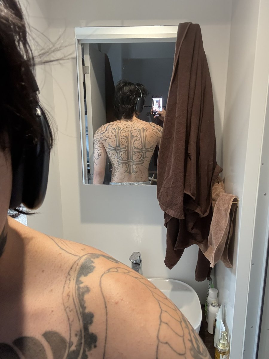 eli jang (@4facetats) on Twitter photo 