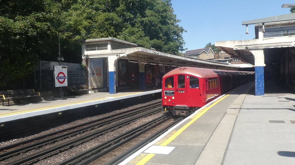 JRailVolunteer's tweet image. Something a bit different on the Piccadilly Line today, it is the @ltmuseum 1938 stock, which is running railtours between Acton Town and Uxbridge and is seen at Ealing Common, South Harrow and Alperton. With the last photo being the headboard.