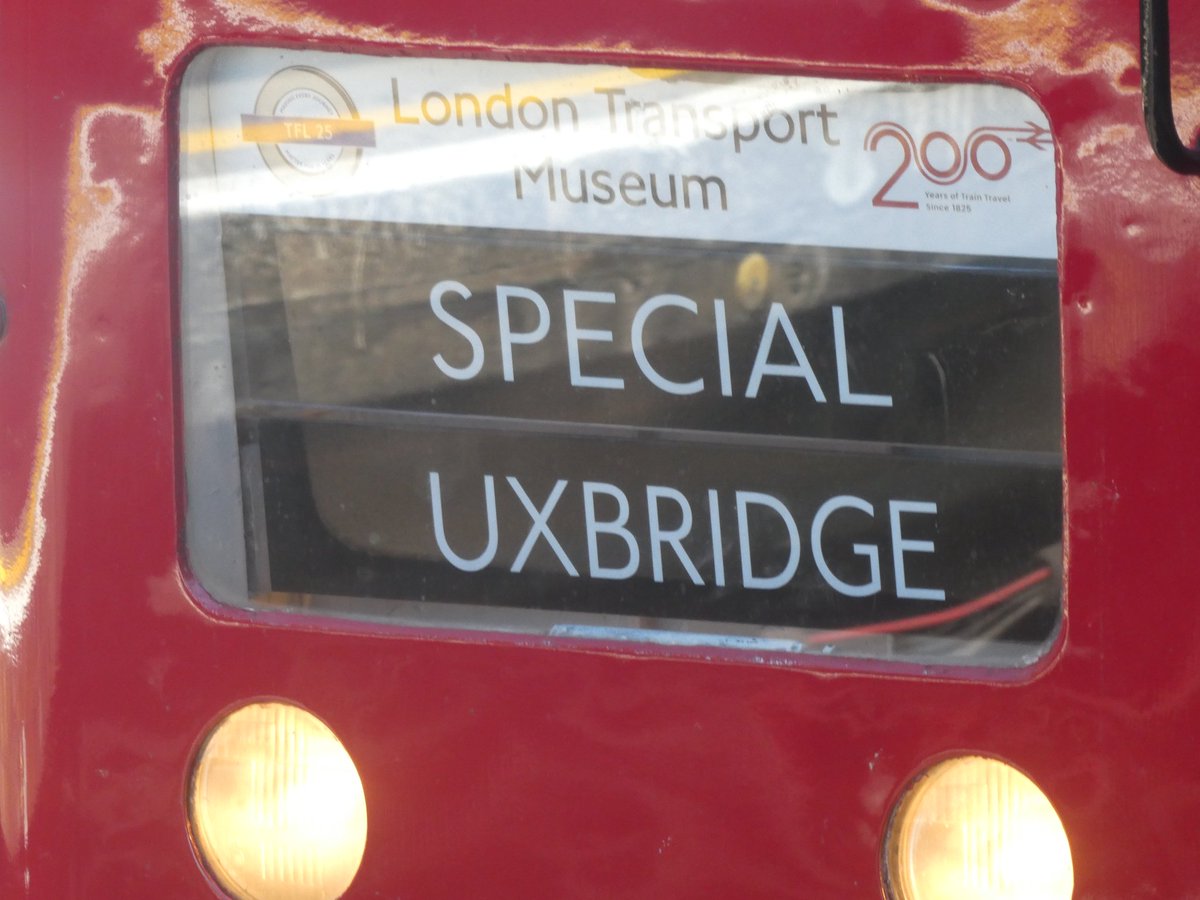 JRailVolunteer's tweet image. Something a bit different on the Piccadilly Line today, it is the @ltmuseum 1938 stock, which is running railtours between Acton Town and Uxbridge and is seen at Ealing Common, South Harrow and Alperton. With the last photo being the headboard.
