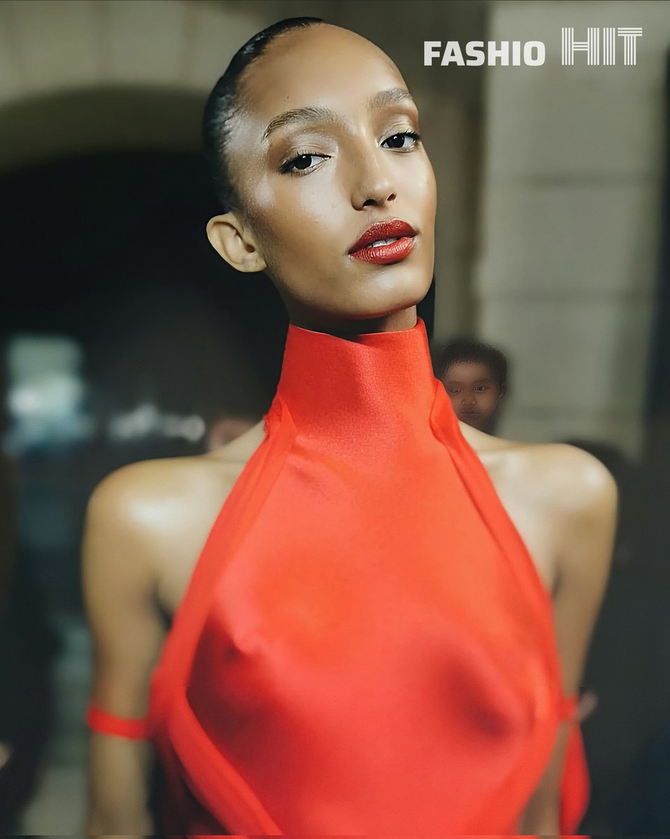 fashiohit_'s tweet image. From scouted in Denmark 🇩🇰 with Elite Model Look Elite Model to the world's biggest runway shows - model Mona Tougaard she's one of the Fashion Iconic to keep eyes on.

Recently she stepped on the runway show for @Schiaparelli at the culture week.

#FashioHIT #elitemodels #model