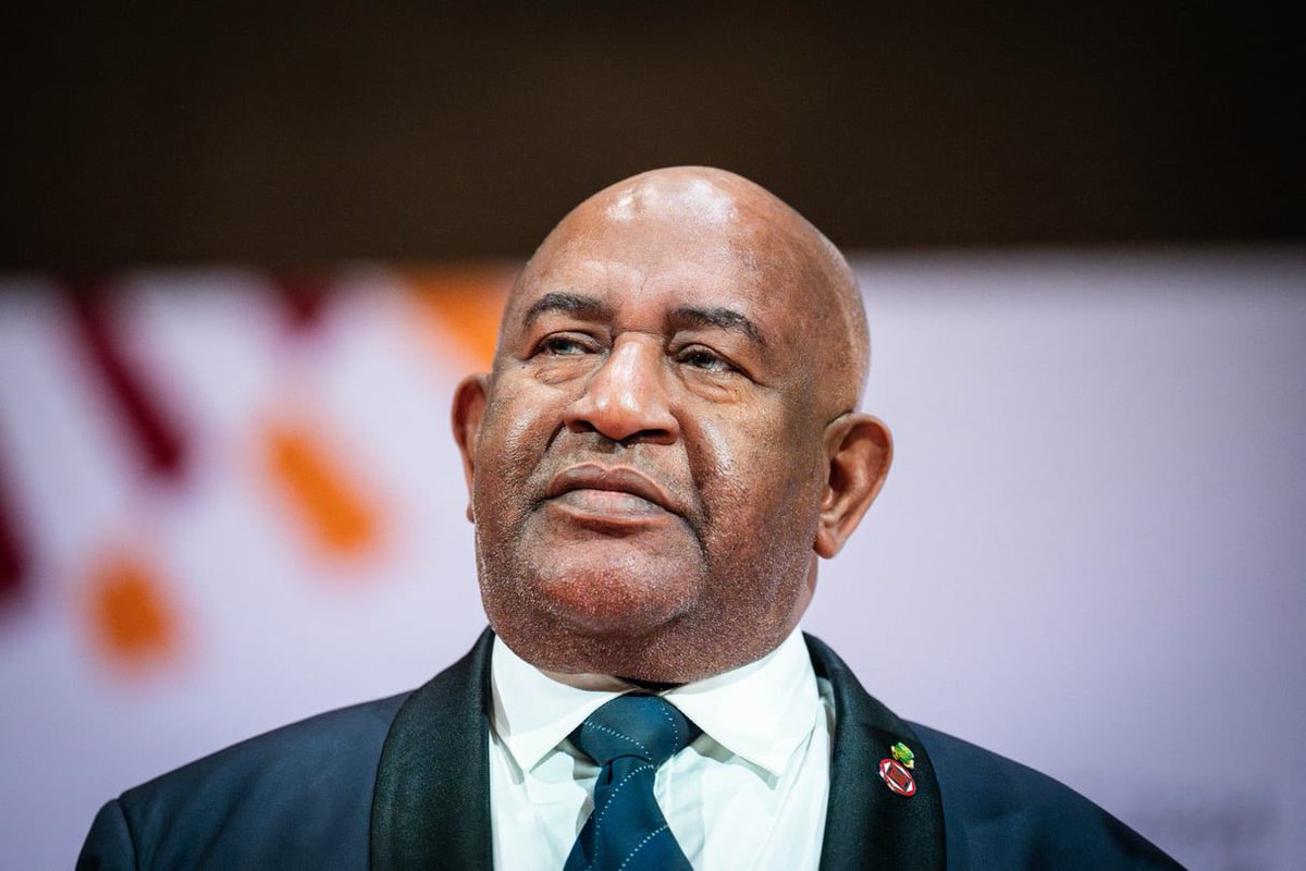 actufitna_'s tweet image. 🚨🇰🇲🇺🇸Le président comorien refuse d’assister au forum africain organisé par Donald Trump.
Il n’a cependant pas été invité.
