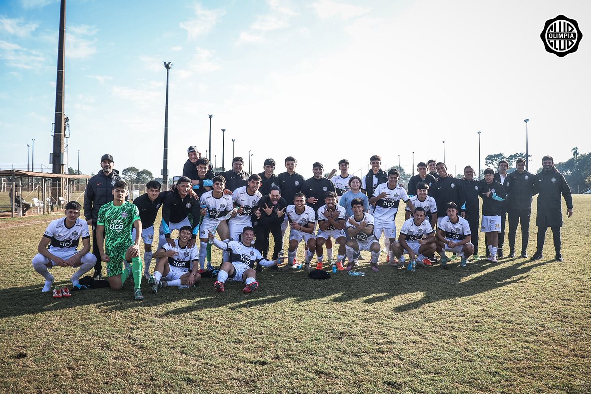 FormativasO's tweet image. #Juvenil 💎

💪🏻 ¡GANÓ #𝗢𝗟𝗜𝗠𝗣𝗜𝗔! 🤍🖤🤍

➖️ Olimpia [3-1] Luqueño. 

#SoyDelOlimpia ⚪️⚫️⚪️