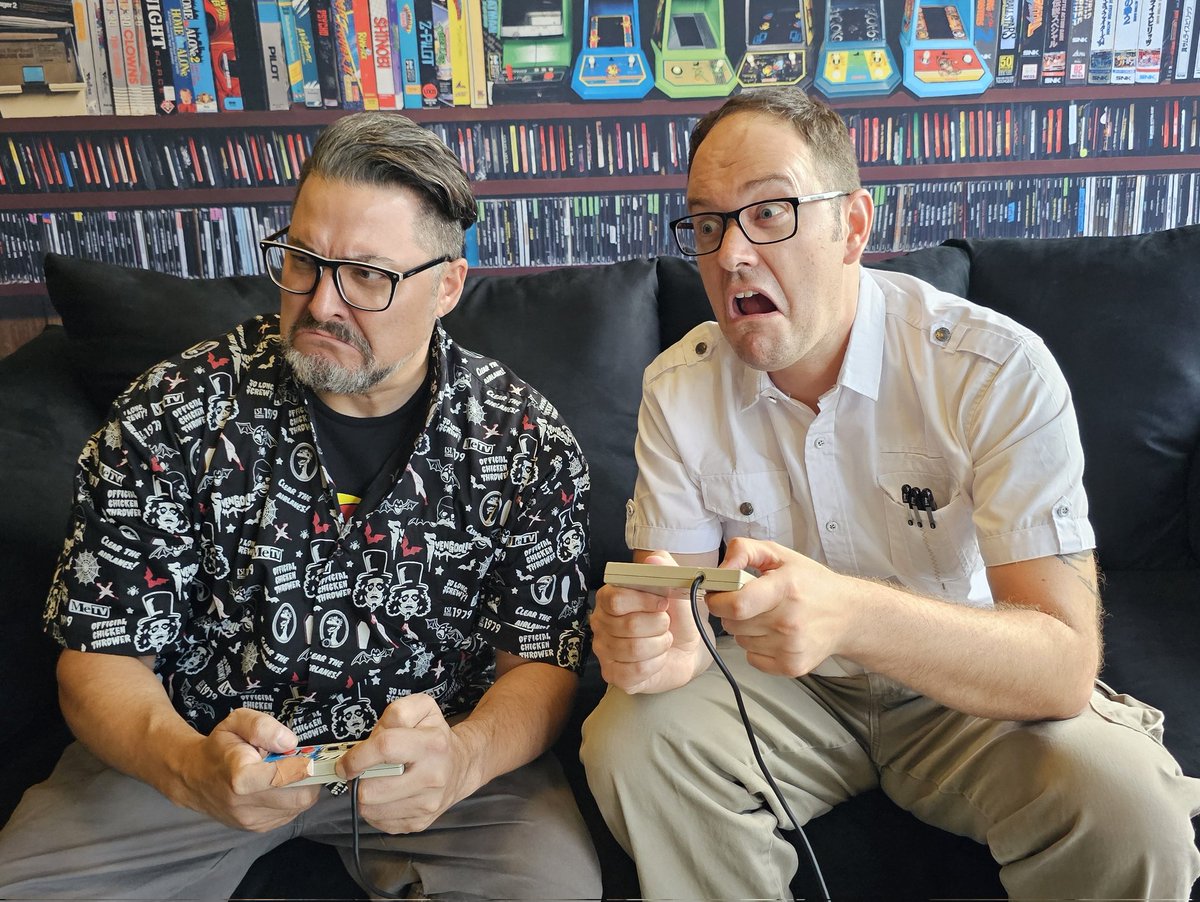 🏴☠️PM1💩 (@psykomantis) on Twitter photo It was great meeting the <a href="/cinemassacre/">Cinemassacre</a> crew and being able to chat with James yesterday.
I hope you dudes make it to Jean & Judes, and Nick & Vito's while in town.
#avgn #RETROGAMING It was great meeting the <a href="/cinemassacre/">Cinemassacre</a> crew and being able to chat with James yesterday.
I hope you dudes make it to Jean & Judes, and Nick & Vito's while in town.
#avgn #RETROGAMING