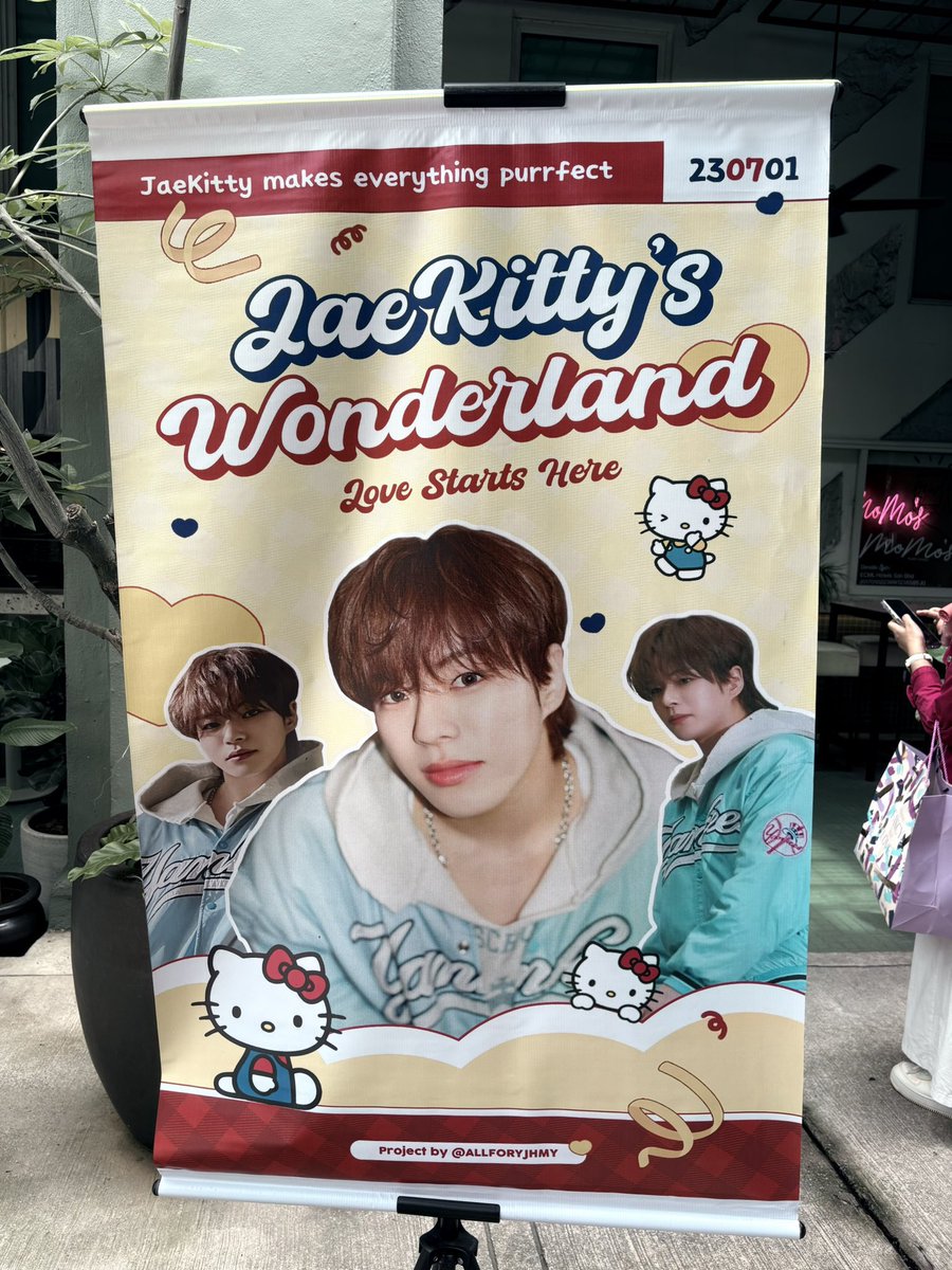 jaerutooluv's tweet photo. today for #JaeKittyWonderland ✨ 

Thankyou @ALLFORYJHMY for cse yang sangat best ni! saya suka semua suka deco penuh jaejae and hello kitty 😍🫶🏻 https://t.co/d3coN7h885