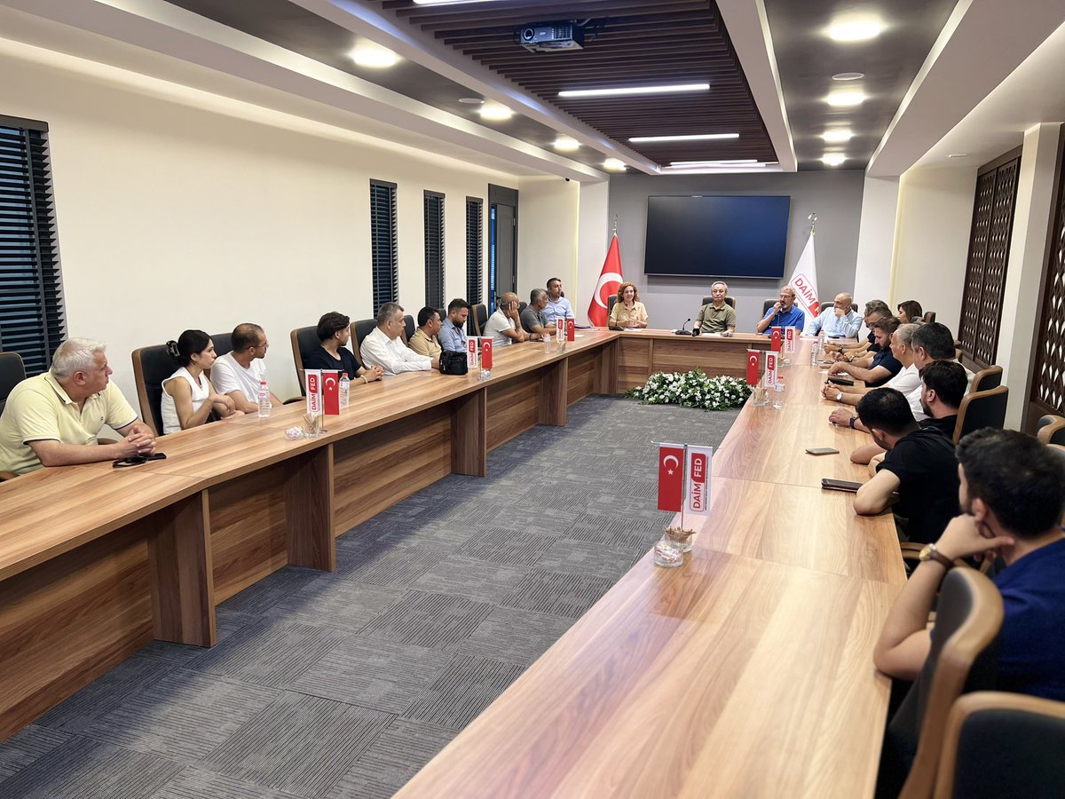 DOĞU AKDENİZ MÜTEAHHİT BİRLİKLERİ FEDERASYONU (@daimfed) on Twitter photo 📌 DAİMFED Haftalık Toplantımızdan Notlar:
✅ Haftalık olağan toplantımızı gerçekleştirdik.
✅ Sektörel gelişmeleri değerlendirdik, sorunları masaya yatırdık ve çözüm önerileri sunduk.
✅ Başkanımız Mustafa Karslıoğlu, yürütülen projeler hakkında detaylı bilgiler paylaştı.
✅ 📌 DAİMFED Haftalık Toplantımızdan Notlar:
✅ Haftalık olağan toplantımızı gerçekleştirdik.
✅ Sektörel gelişmeleri değerlendirdik, sorunları masaya yatırdık ve çözüm önerileri sunduk.
✅ Başkanımız Mustafa Karslıoğlu, yürütülen projeler hakkında detaylı bilgiler paylaştı.
✅