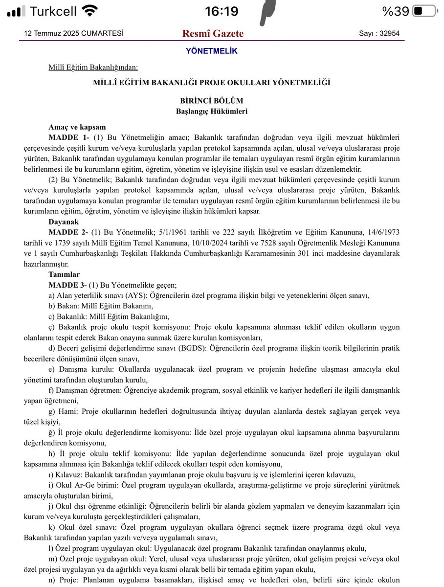 Proje okullarının büyük bir bölümünün bu kapsamdan çıkarılacağı bilindiği halde 9252 öğretmen proje okulları ile ilgili bir yönetmeliğe dayanılarak okullarından gönderildi; yapılan bu işlem kamu vicdanında ve öğretmenlerce kabul görmemiştir, geri alınmalıdır. 
#ProjeOkulunaAdalet