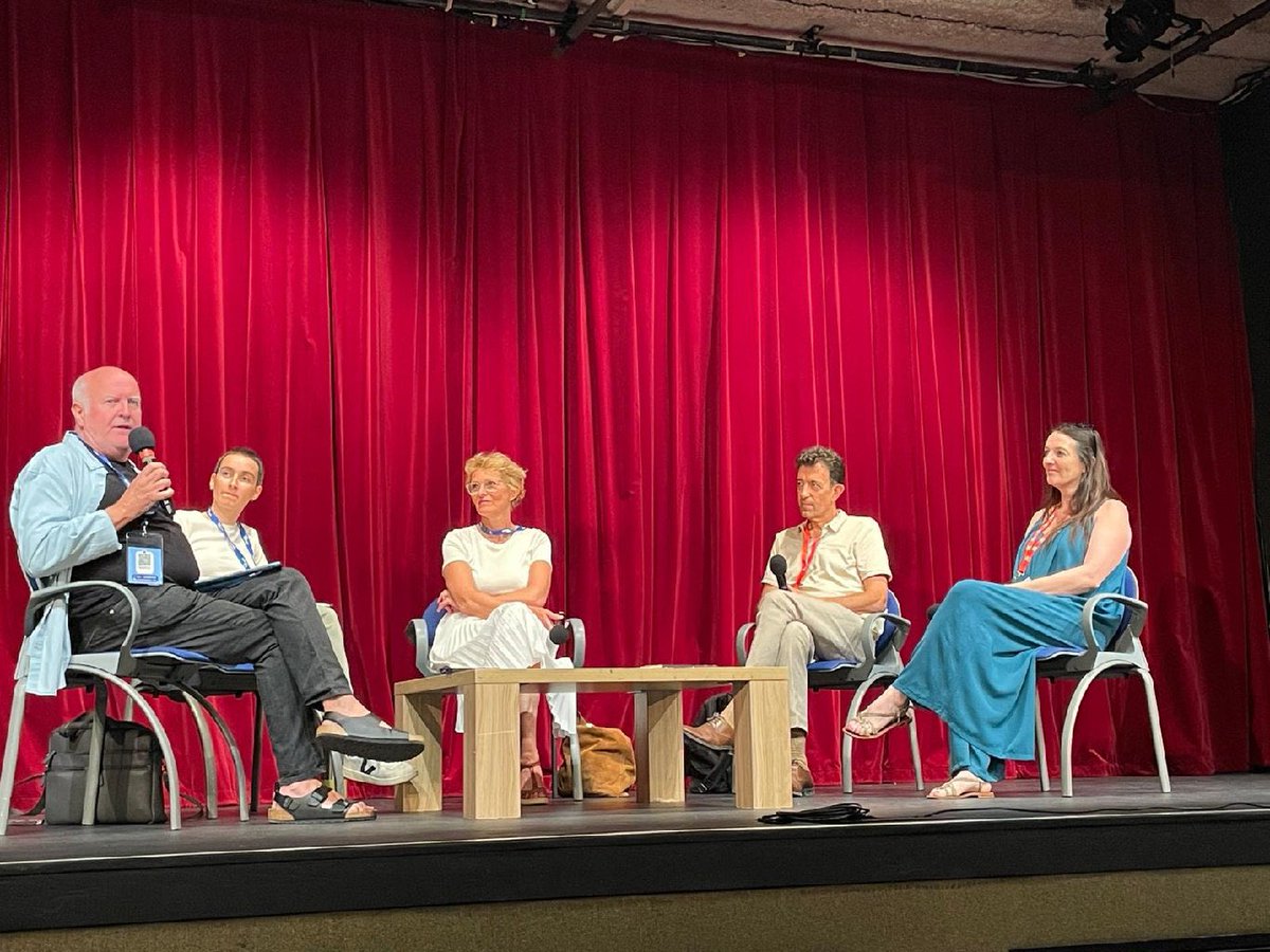 jmlebaut's tweet image. Le défi de l’écriture créative et collaborative en classe : table ronde #Fipf2025 de l’AFEF animée par Dominique Laresch (TV5 Monde) avec Peggy Bernadat, Alix Callies, Jean-Michel Le Baut, Frédéric Miquel.