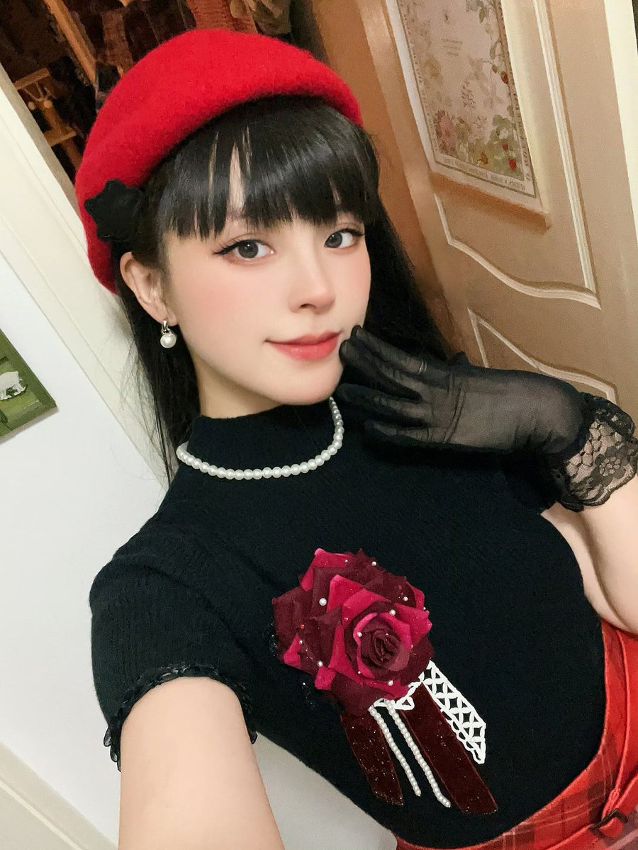 里 tweet media