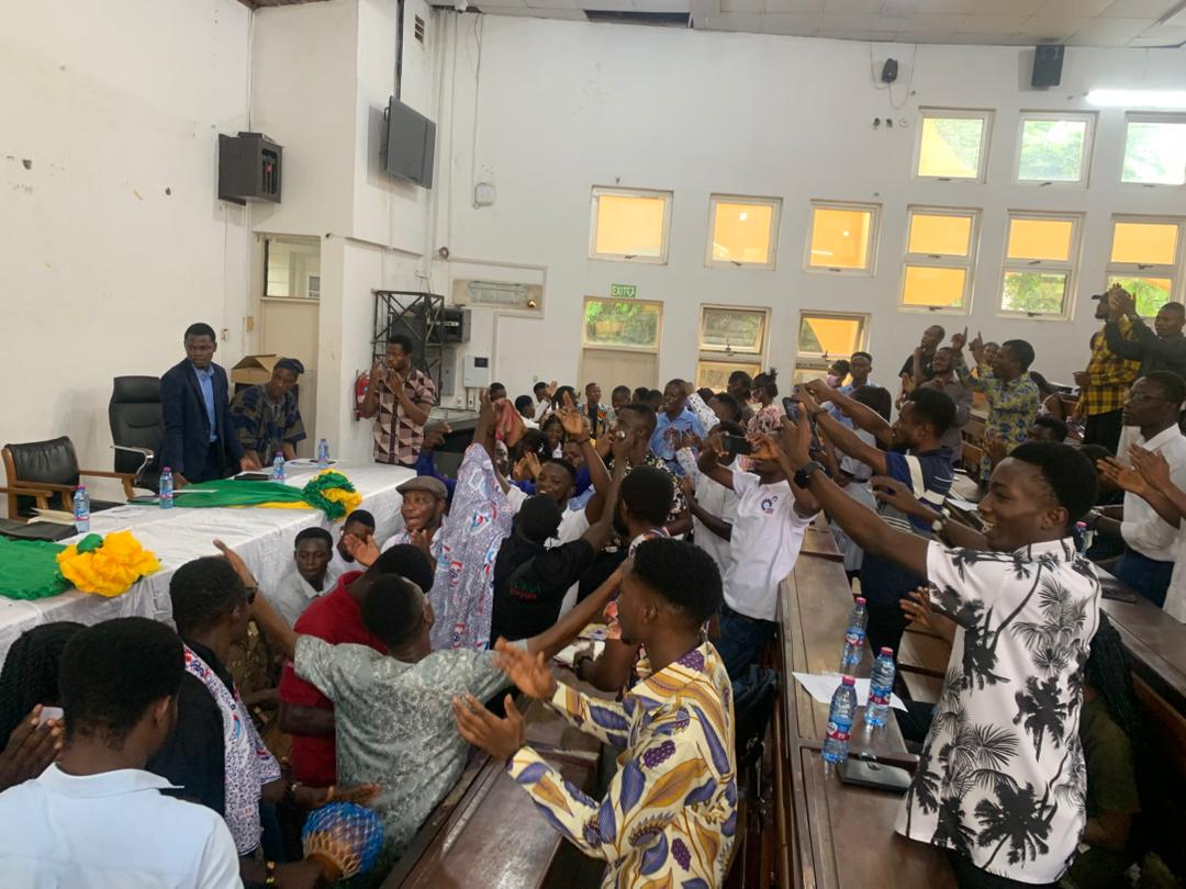 KnustVorsa's tweet photo. Live Borborbor Session by Mampong AAUMSTED-VORSA 🔥🔥🔥 https://t.co/Ikj7VYm4O9