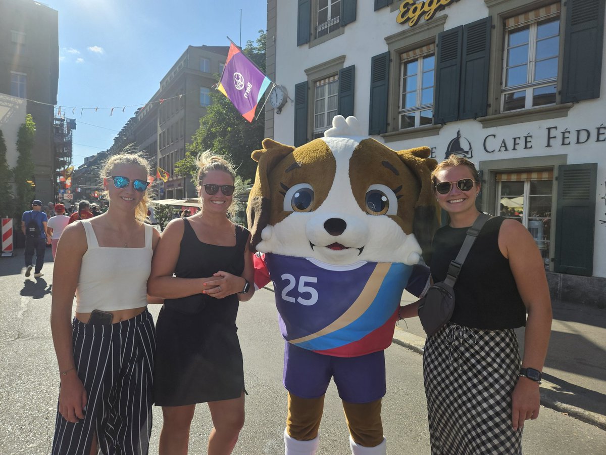 Nicole Klammer tweet media