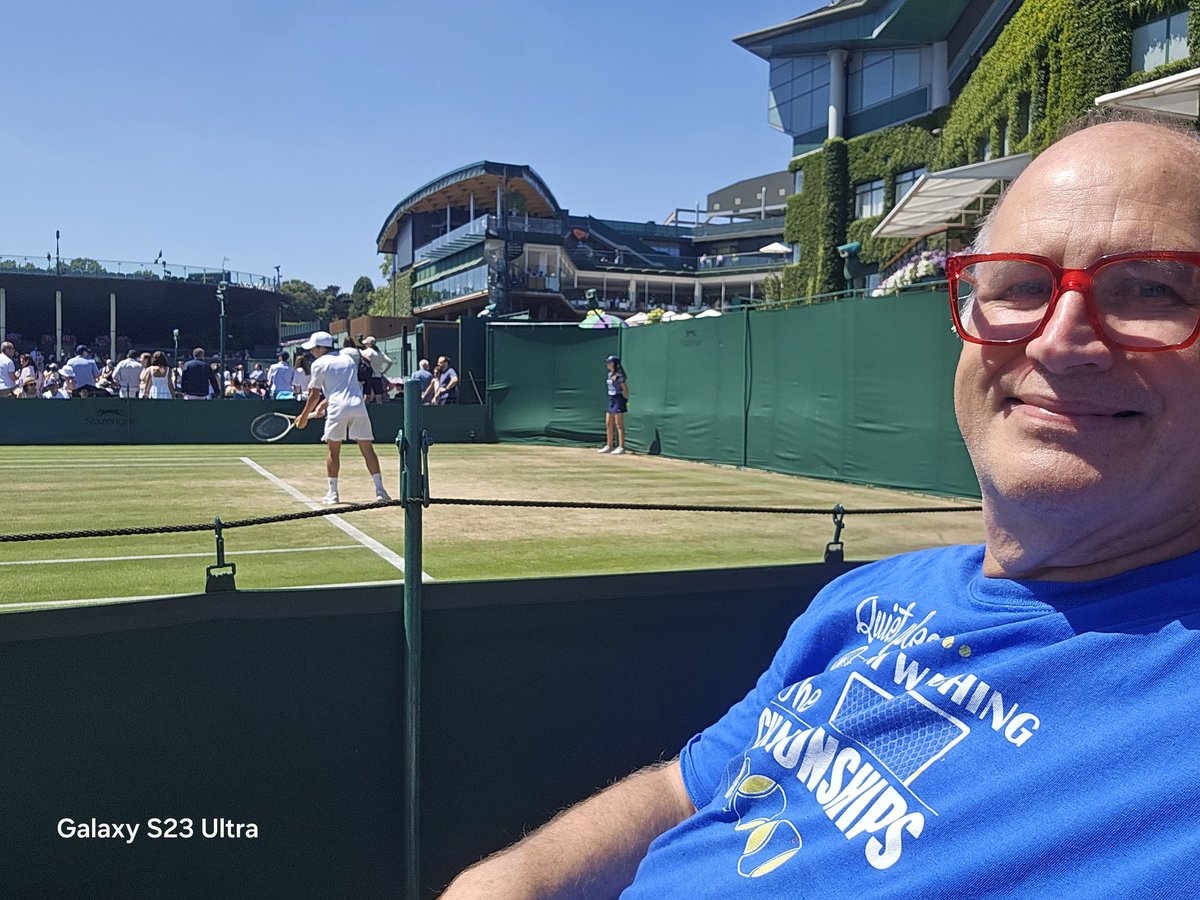 In the sunshine 🌞 <a href="/Wimbledon/">Wimbledon</a> today! 🎾😃