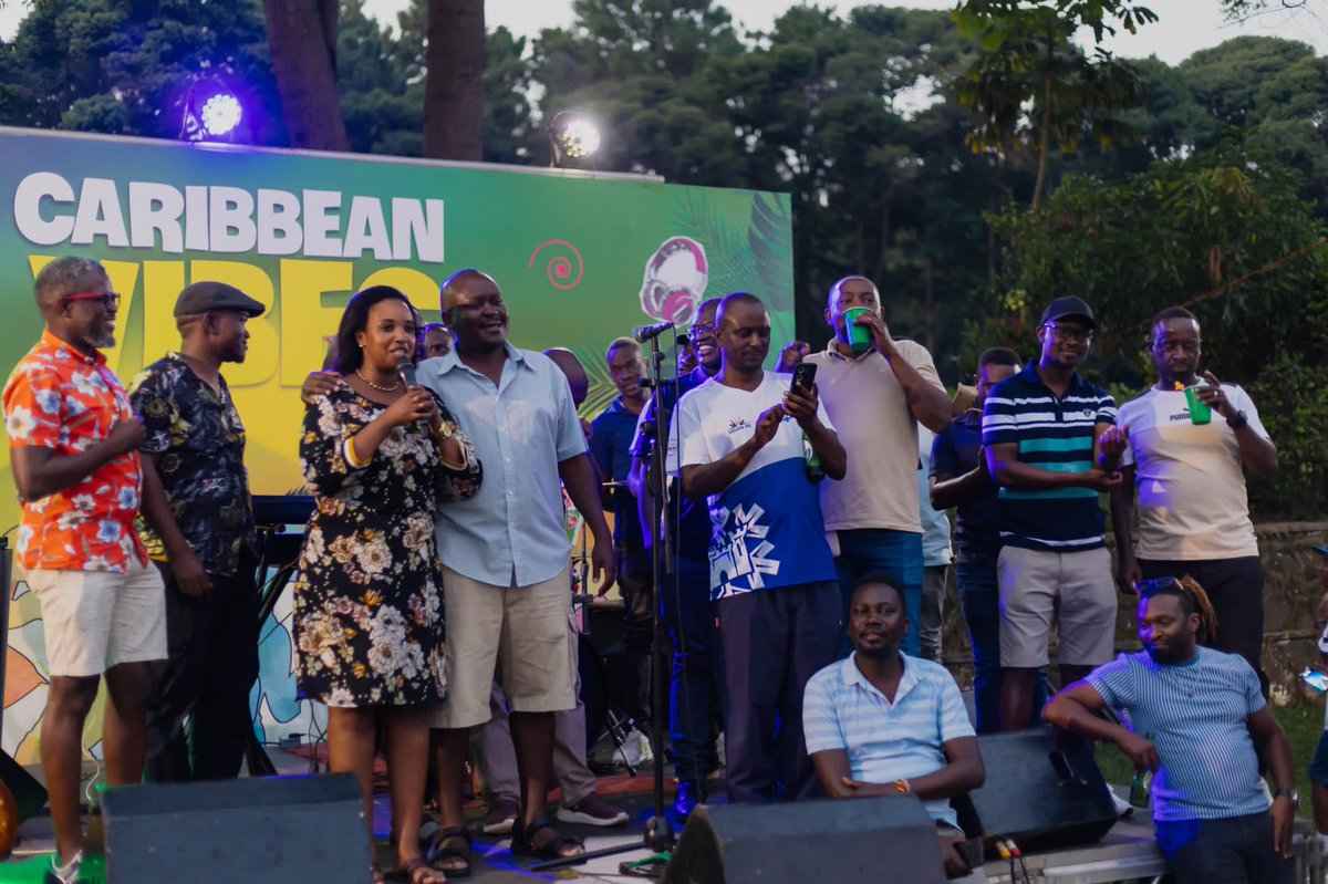 MwiriLeague's tweet image. A Saturday like this, we would be chilling😎, having good vibes and playing some soccer⚽️, enjoying nice drinks and good music 🕺💃 at #MwiriLeague 🔥
But worry not we’re coming back soon. Just be ready😁💪 @mtnmomoug @UgandaBreweries @CentenaryBank @Mwirian1911 @MwiriSACCO…