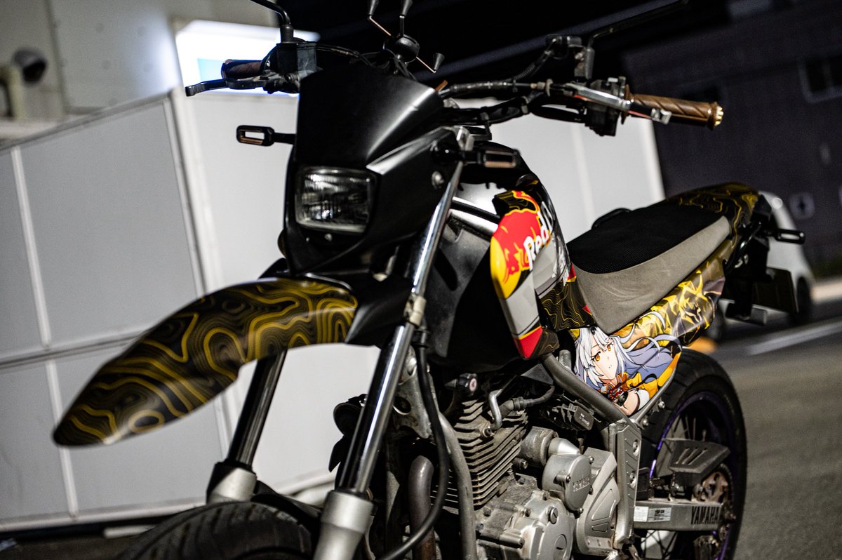 Zenless Zone Zero
儀玄 × RedBull

儀玄をイメージしてカラーリング等デザインしてくださり、施行して頂きました！
スイスポ施行して頂いた時も素晴らしくて、今回も最高の仕上がりです！
また、残り届いて施行して貰ったらあげます！

施工・デザイン・儀玄イラスト: K-concept